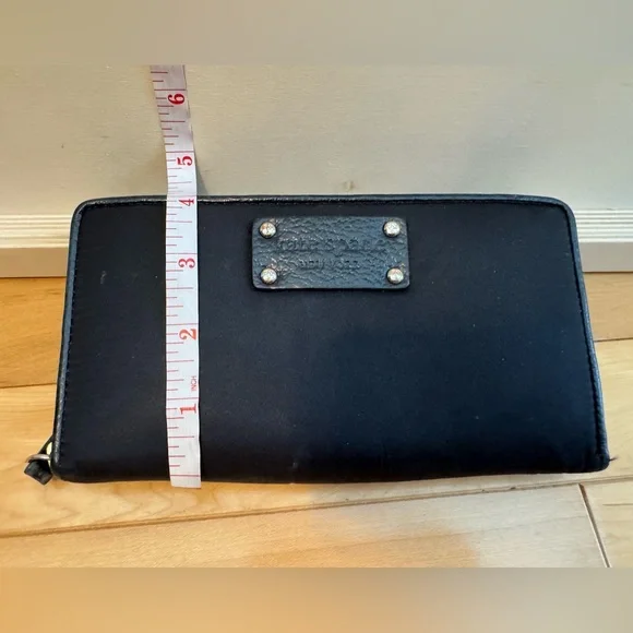Kate Spade Zip-Around Wallet – Black & Green Interior - Picture 7 of 7